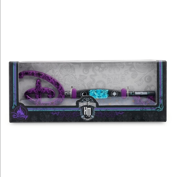 The Hunted Mansion Collectible Key - Special Edition - Picture 2 of 2